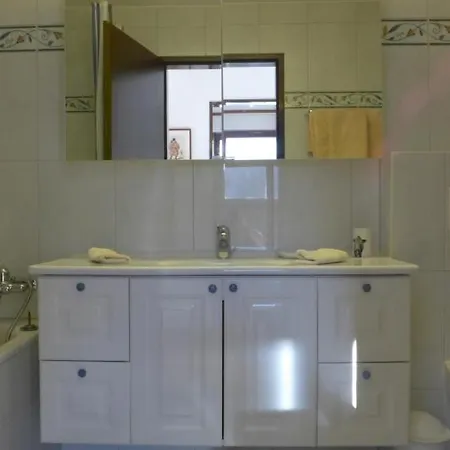 Sleeps 6 Wifi Apartament